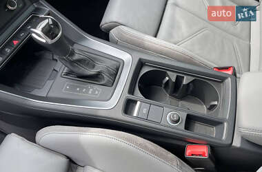 Внедорожник / Кроссовер Audi Q3 2020 в 