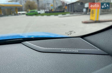 Внедорожник / Кроссовер Audi Q3 2020 в 