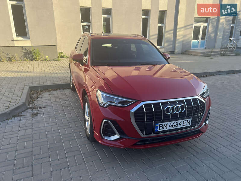 Внедорожник / Кроссовер Audi Q3 2019 в Сумах