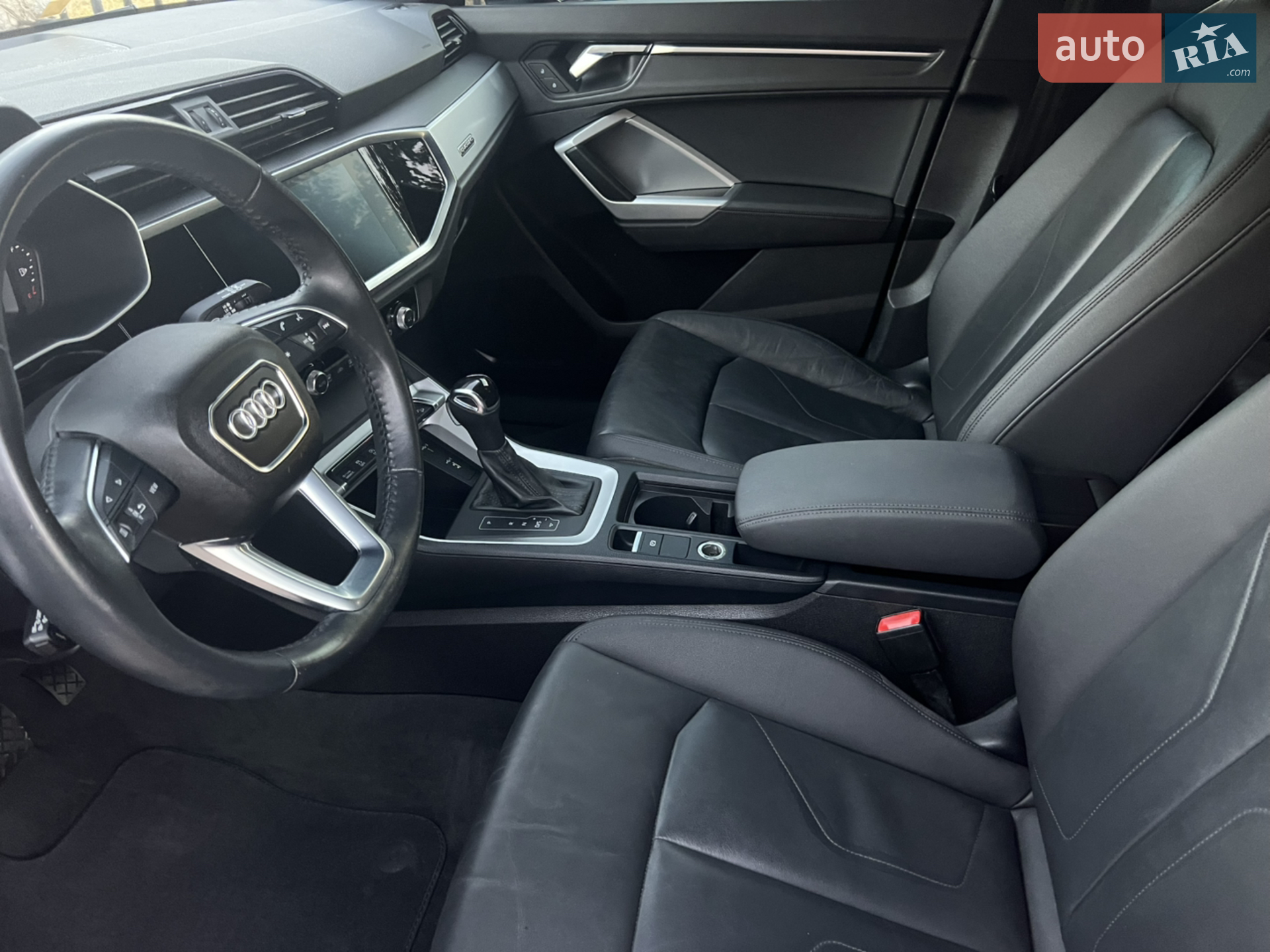 2019 Audi Q3 - мініатюра 8