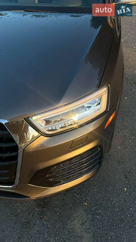 Внедорожник / Кроссовер Audi Q3 2017 в Виннице