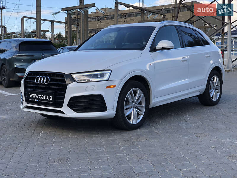 Позашляховик / Кросовер Audi Q3 2017 в Чернівцях