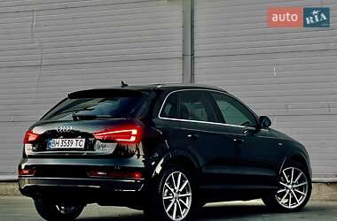 Внедорожник / Кроссовер Audi Q3 2016 в 