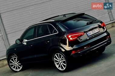 Внедорожник / Кроссовер Audi Q3 2016 в 