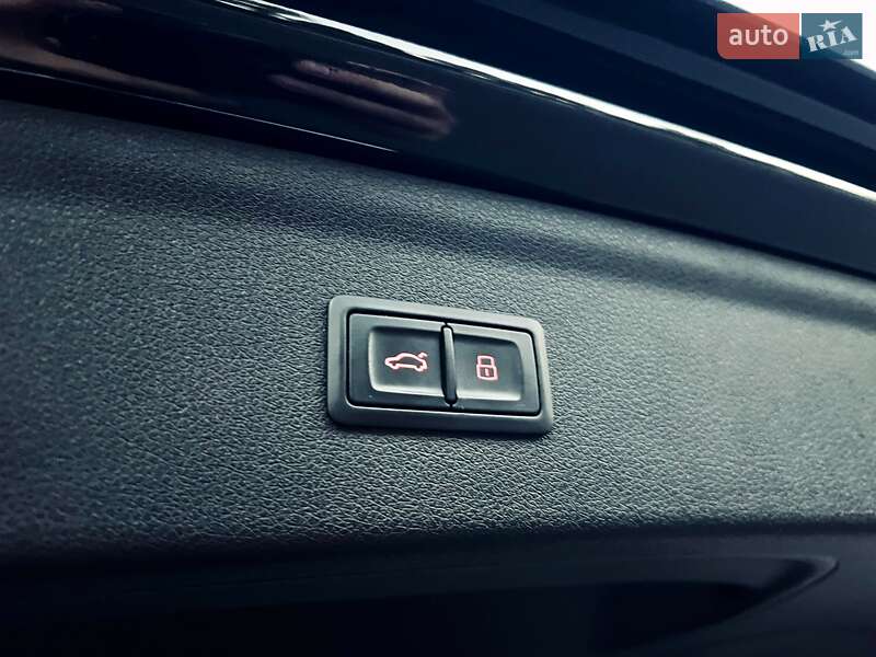 Внедорожник / Кроссовер Audi Q3 2016 в Одессе