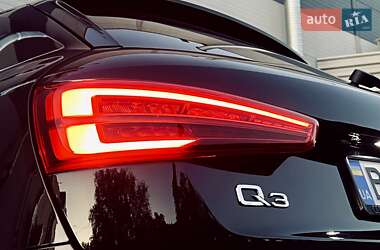 Внедорожник / Кроссовер Audi Q3 2016 в 
