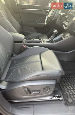 Внедорожник / Кроссовер Audi Q3 2024 в 
