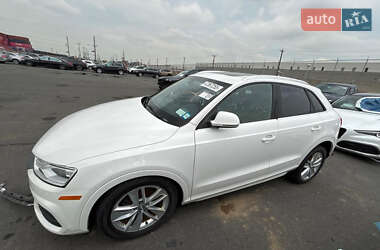 Внедорожник / Кроссовер Audi Q3 2016 в Киеве