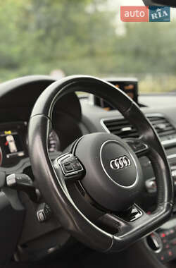 Внедорожник / Кроссовер Audi Q3 2015 в 