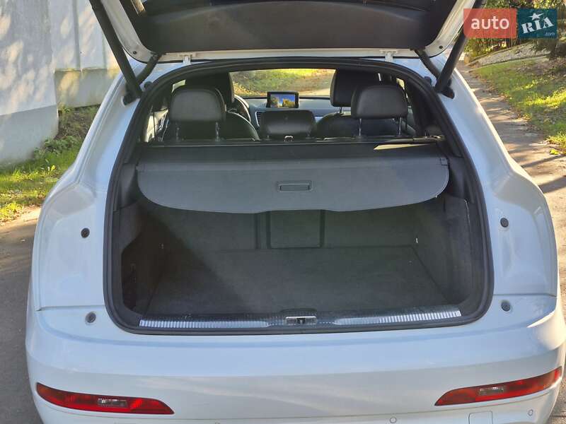 Позашляховик / Кросовер Audi Q3 2016 в Львові