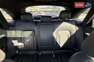 Внедорожник / Кроссовер Audi Q3 2018 в 