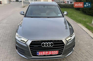 Позашляховик / Кросовер Audi Q3 2016 в 