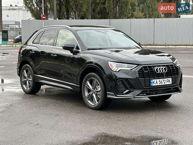 Позашляховик / Кросовер Audi Q3 2023 в Києві