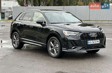 Внедорожник / Кроссовер Audi Q3 2023 в 
