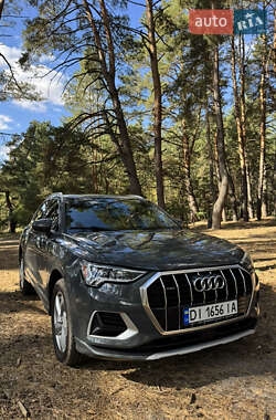 Позашляховик / Кросовер Audi Q3 2019 в Києві