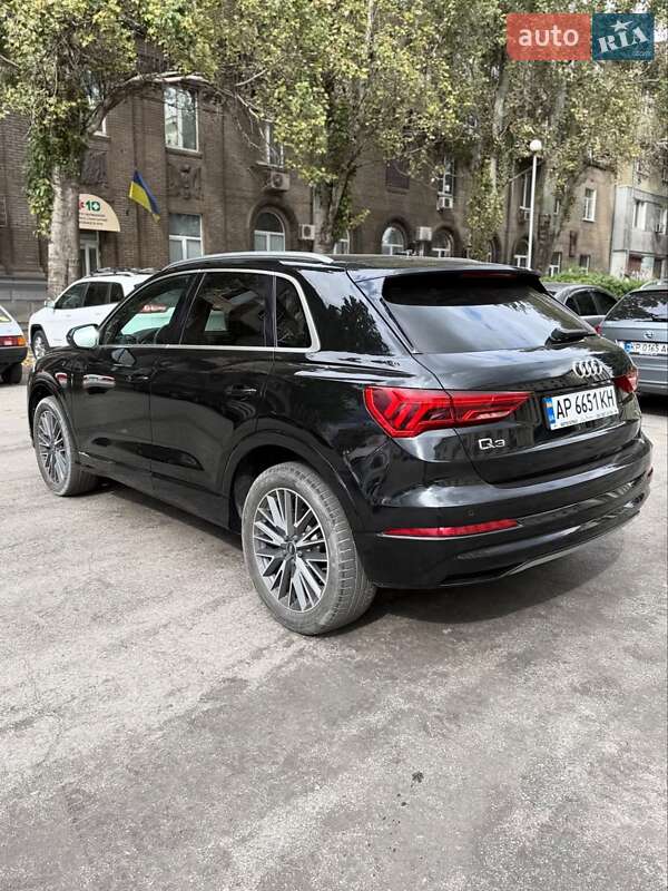 Внедорожник / Кроссовер Audi Q3 2021 в Запорожье