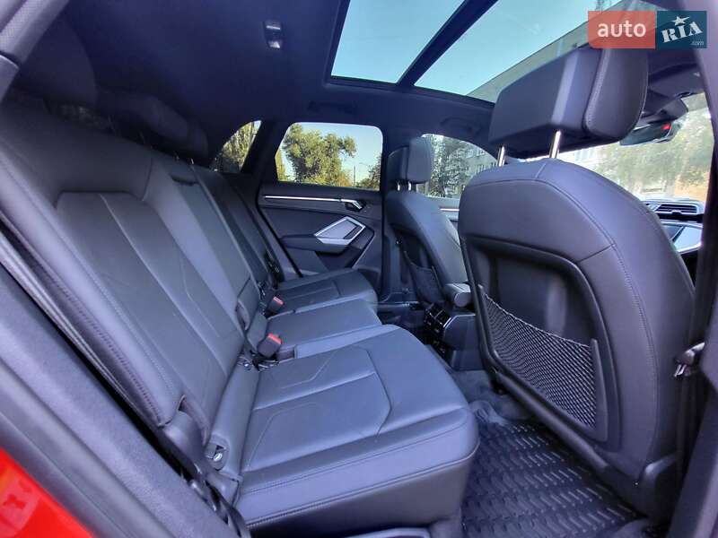 Внедорожник / Кроссовер Audi Q3 2022 в Запорожье