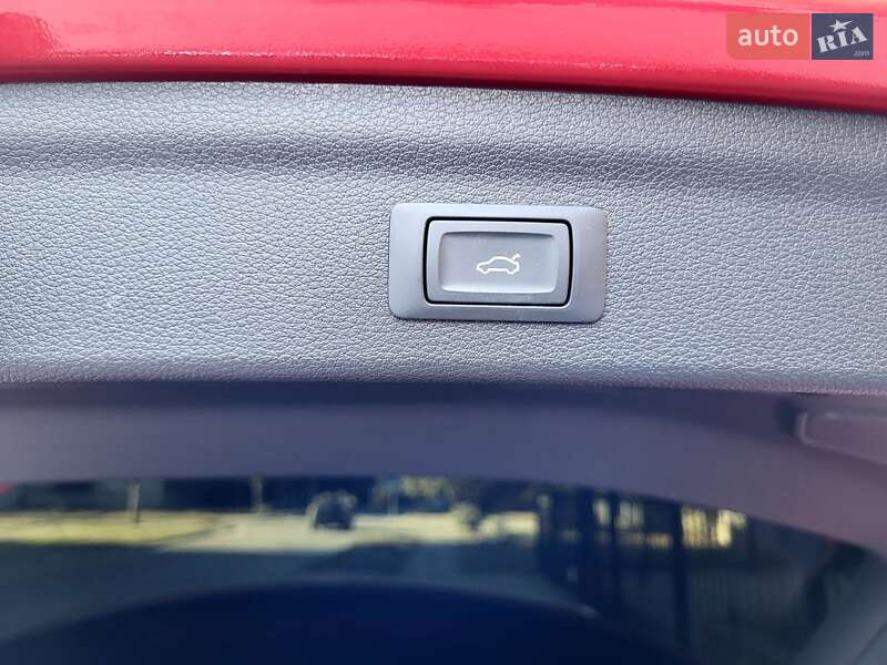 Внедорожник / Кроссовер Audi Q3 2022 в Запорожье