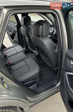 Внедорожник / Кроссовер Audi Q3 2021 в 