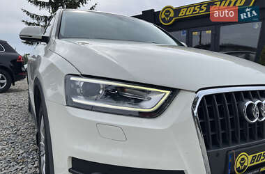Внедорожник / Кроссовер Audi Q3 2012 в 