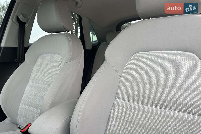 Внедорожник / Кроссовер Audi Q3 2012 в Коломые фото 15 Внедорожник / Кроссовер Audi Q3 2012 в Коломые