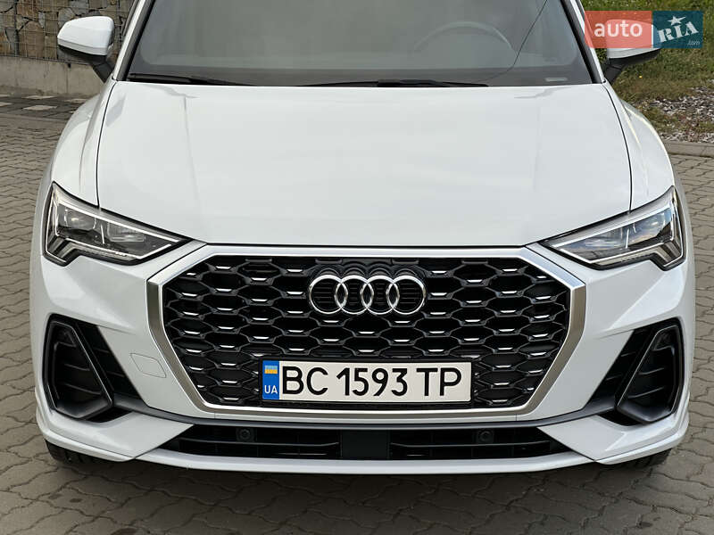 Позашляховик / Кросовер Audi Q3 2020 в Стрию