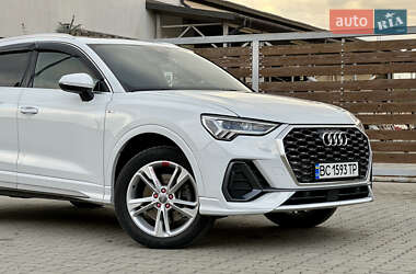 Внедорожник / Кроссовер Audi Q3 2020 в 