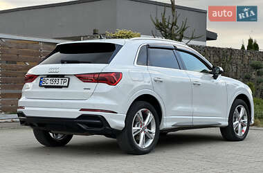 Внедорожник / Кроссовер Audi Q3 2020 в 