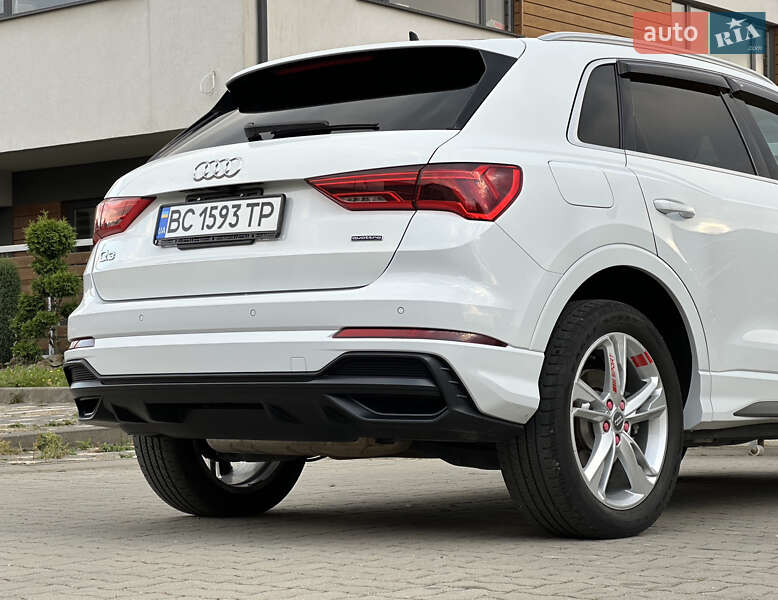Позашляховик / Кросовер Audi Q3 2020 в Стрию