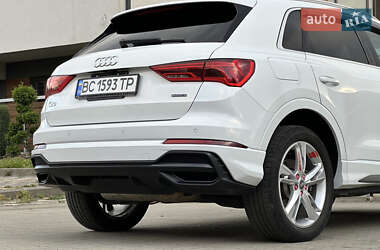 Внедорожник / Кроссовер Audi Q3 2020 в 