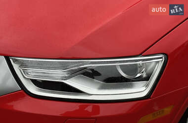 Позашляховик / Кросовер Audi Q3 2016 в 
