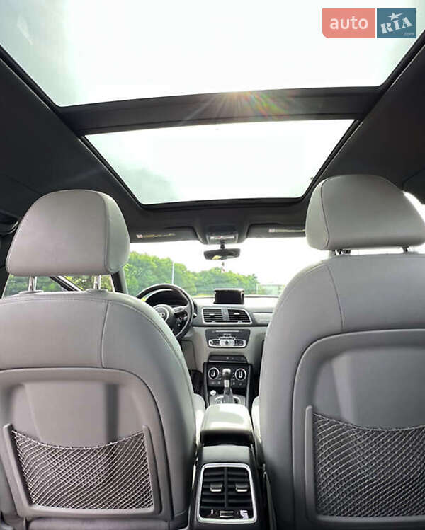 Внедорожник / Кроссовер Audi Q3 2016 в Львове
