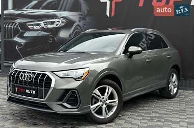Внедорожник / Кроссовер Audi Q3 2020 в 
