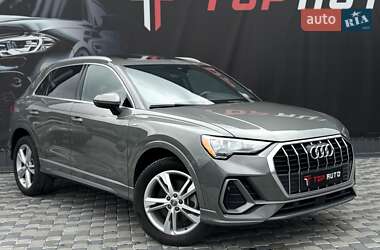 Внедорожник / Кроссовер Audi Q3 2020 в 