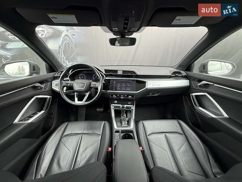 Позашляховик / Кросовер Audi Q3 2020 в Львові