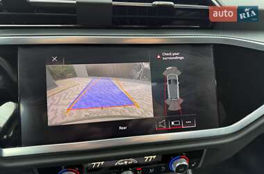 Внедорожник / Кроссовер Audi Q3 2020 в 