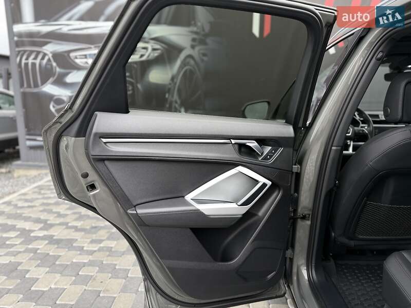 Позашляховик / Кросовер Audi Q3 2020 в Львові