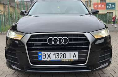 Позашляховик / Кросовер Audi Q3 2016 в 