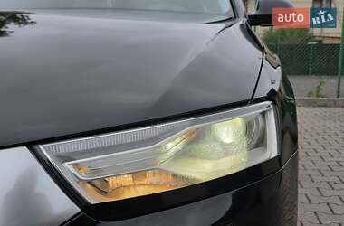 Позашляховик / Кросовер Audi Q3 2016 в 