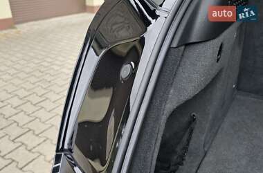 Позашляховик / Кросовер Audi Q3 2016 в 