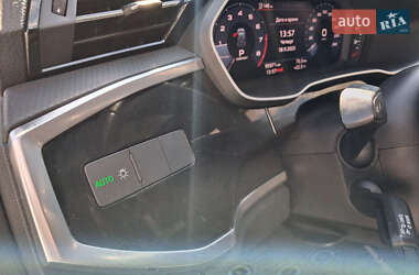 Внедорожник / Кроссовер Audi Q3 2019 в 