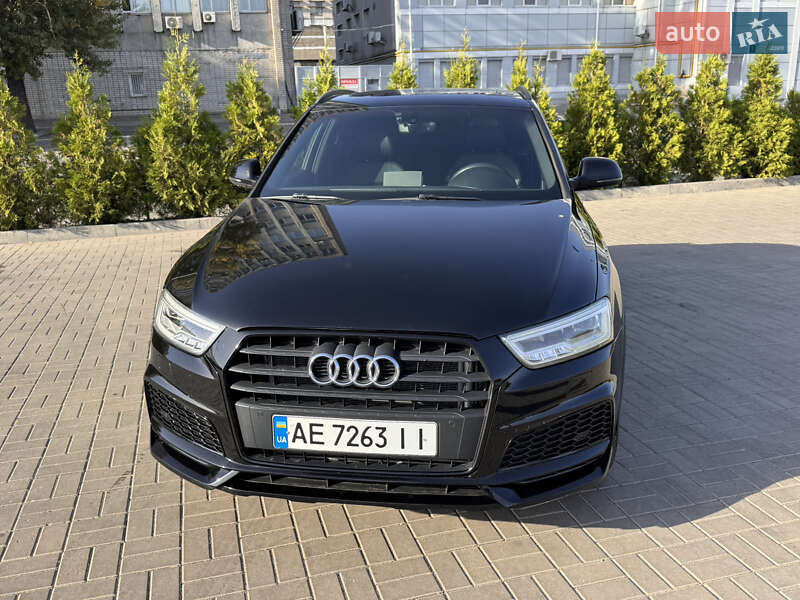 Позашляховик / Кросовер Audi Q3 2017 в Дніпрі