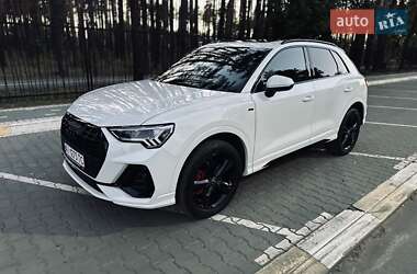Позашляховик / Кросовер Audi Q3 2019 в Києві