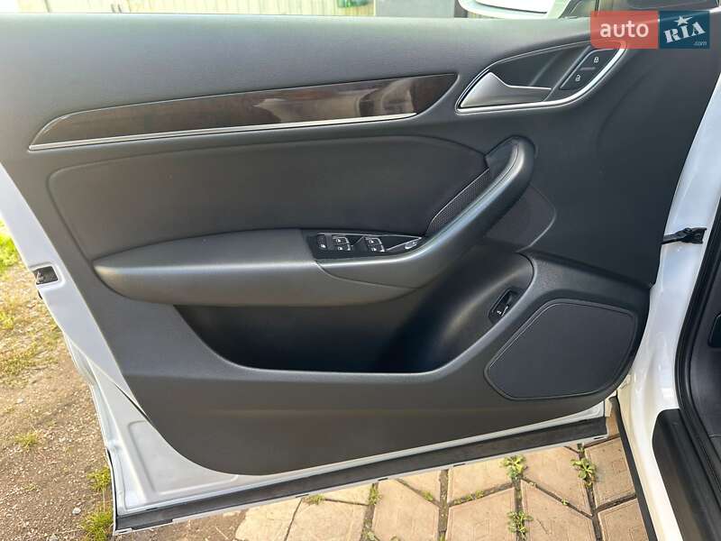 Внедорожник / Кроссовер Audi Q3 2016 в Дубно фото 14 Внедорожник / Кроссовер Audi Q3 2016 в Дубно