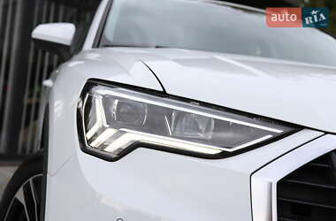 Позашляховик / Кросовер Audi Q3 2020 в 