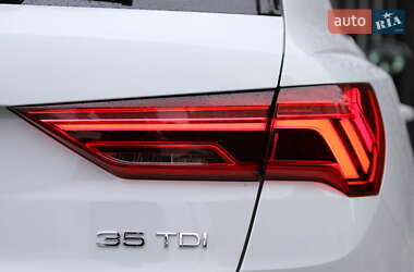 Позашляховик / Кросовер Audi Q3 2020 в 