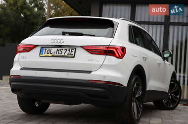 Позашляховик / Кросовер Audi Q3 2020 в 