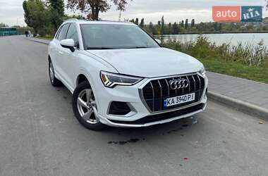 Внедорожник / Кроссовер Audi Q3 2020 в 