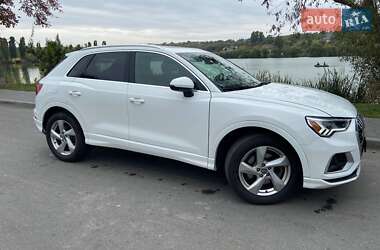 Внедорожник / Кроссовер Audi Q3 2020 в 