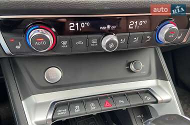 Внедорожник / Кроссовер Audi Q3 2020 в 